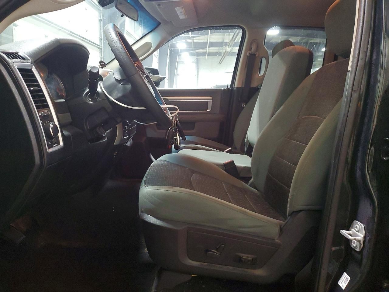 2017 Dodge Ram 1500 slt