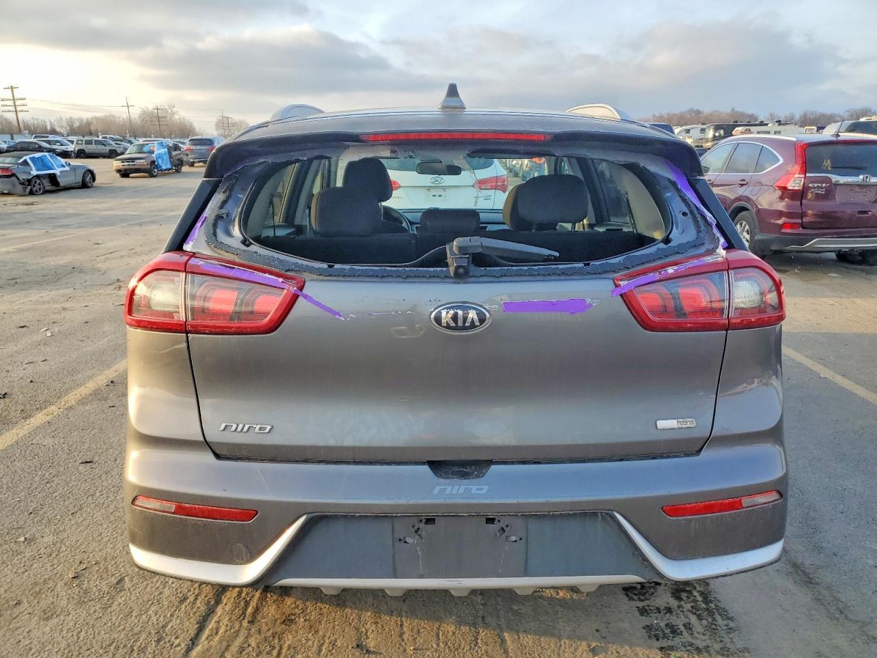 2017 KIA Niro lx