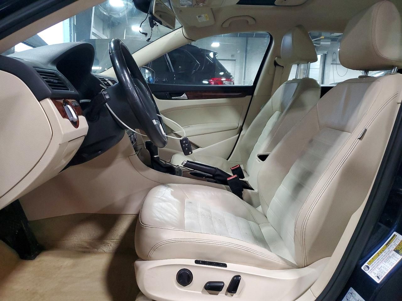 2013 Volkswagen Passat sel