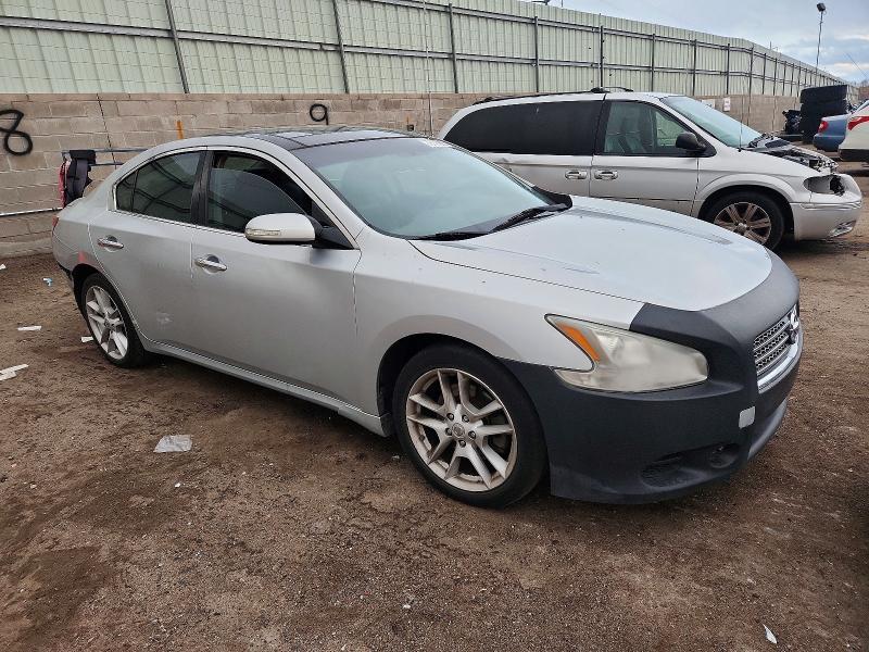 2009 Nissan Maxima s