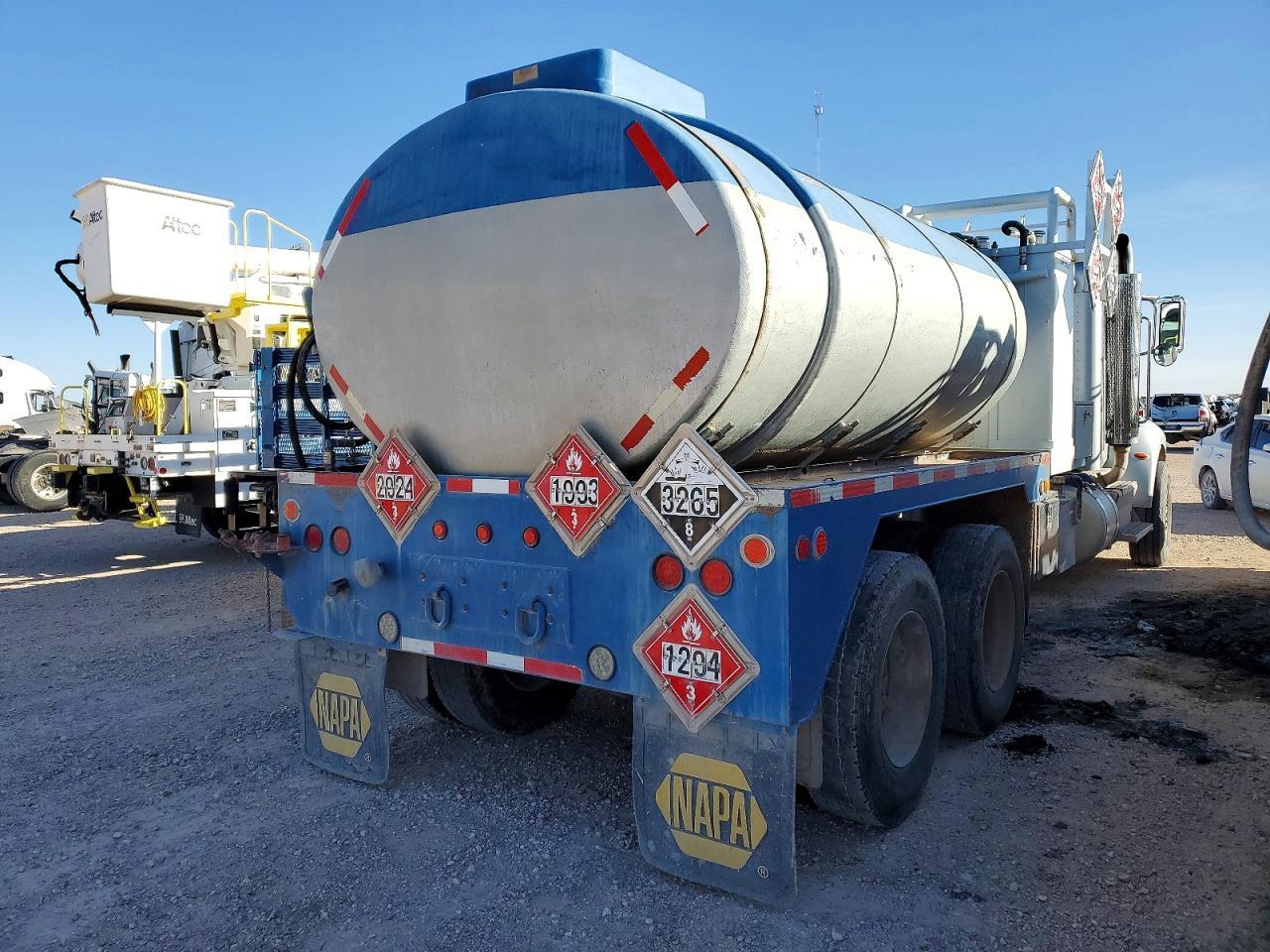 2015 Peterbilt 348 Fuel Truck