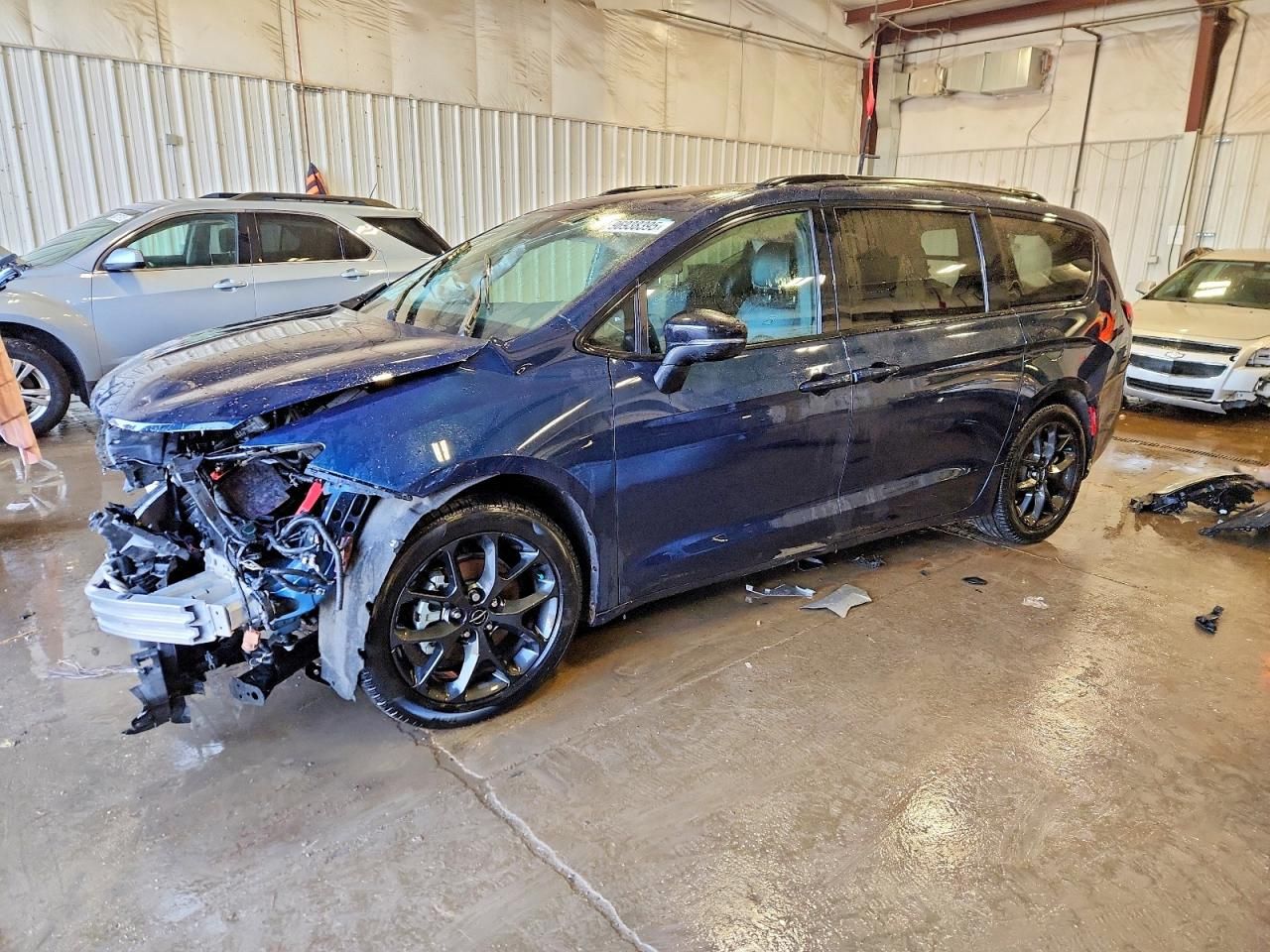 2024 Chrysler Pacifica Touring l