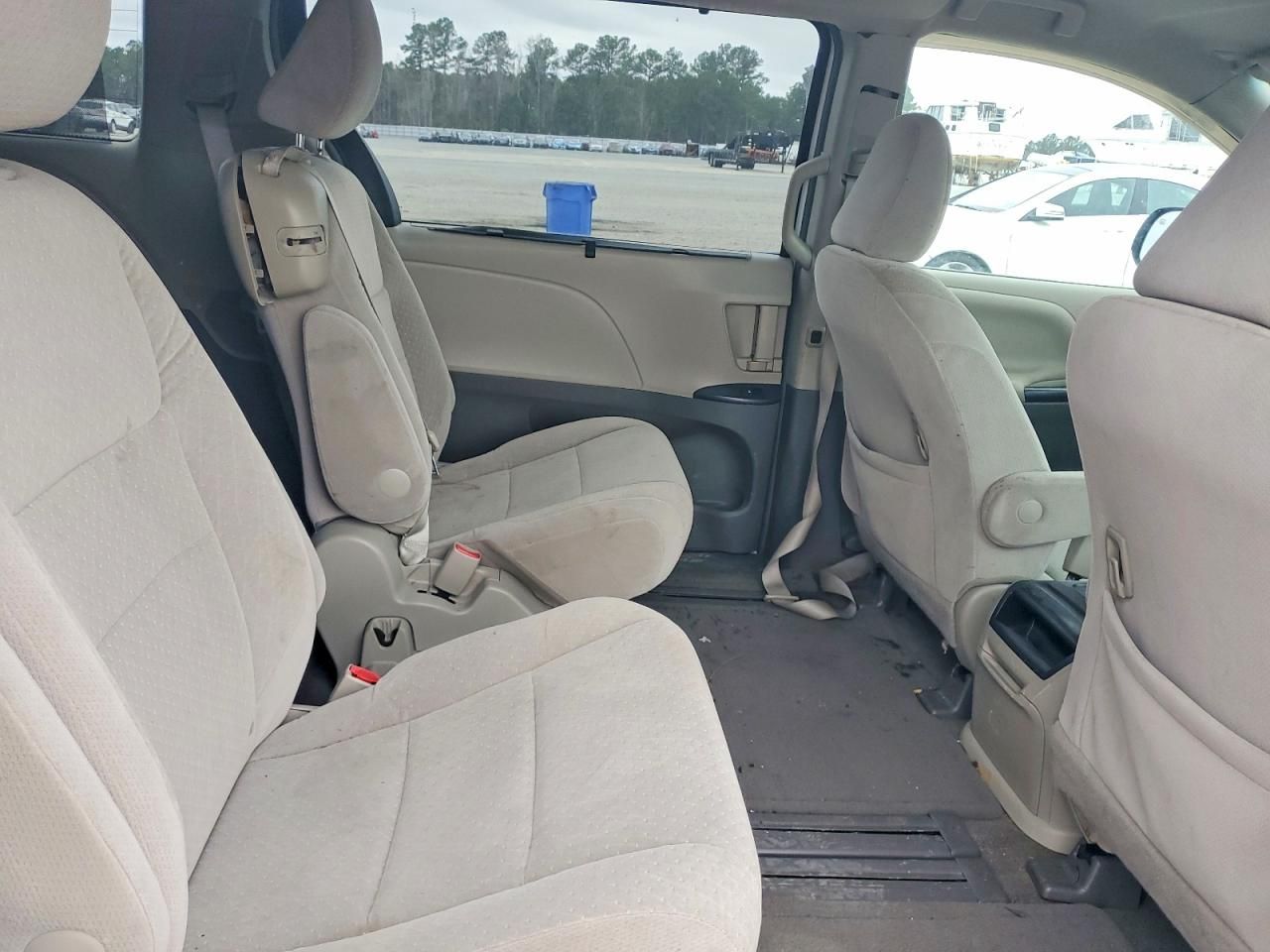 2015 Toyota Sienna le