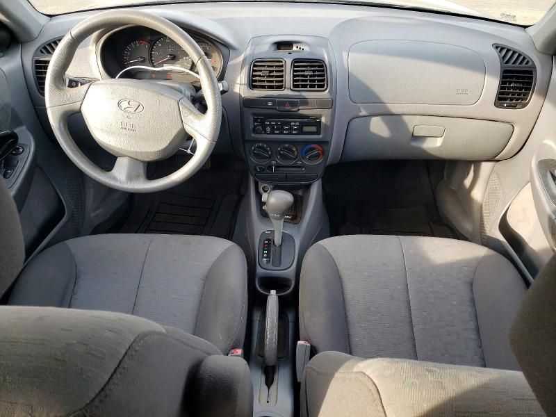 2003 Hyundai Accent gl