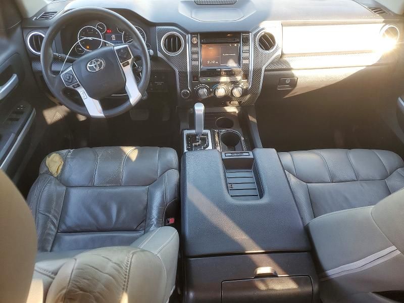 2016 Toyota Tundra Double cab sr