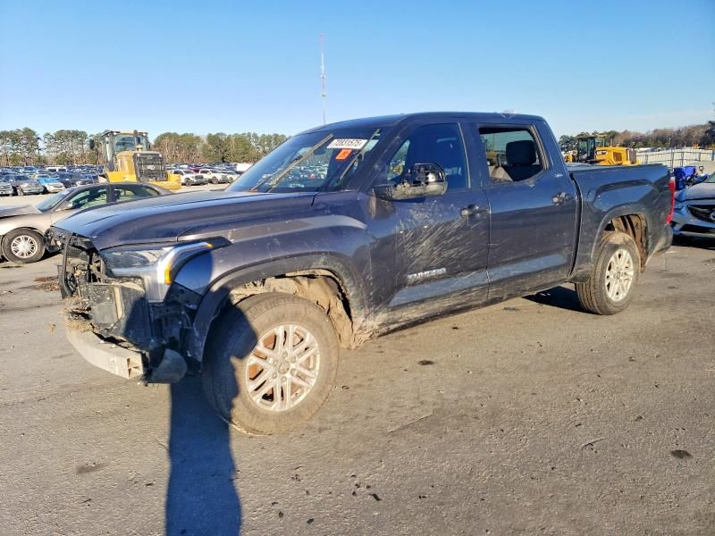 2025 Toyota Tundra Crewmax sr