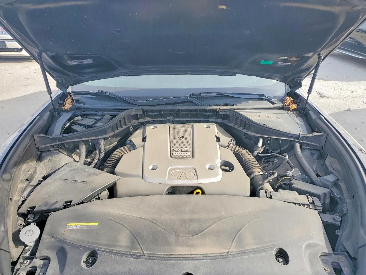 2016 Infiniti Q70 3.7