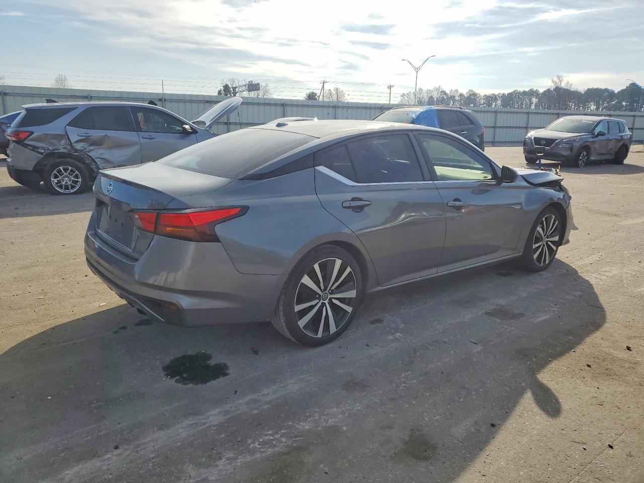 2020 Niss Altima 2.5 sr