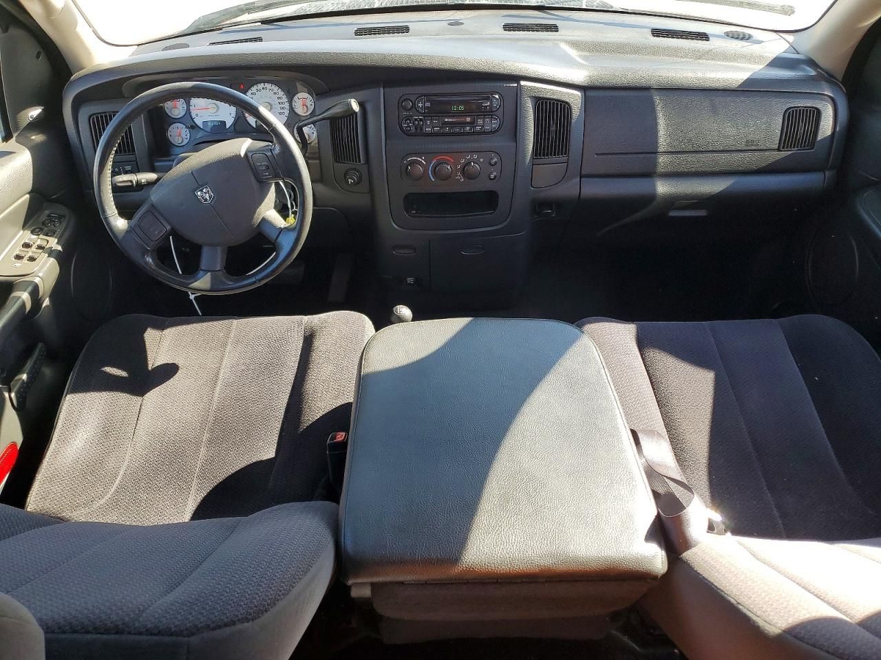 2004 Dodge Ram 1500 st