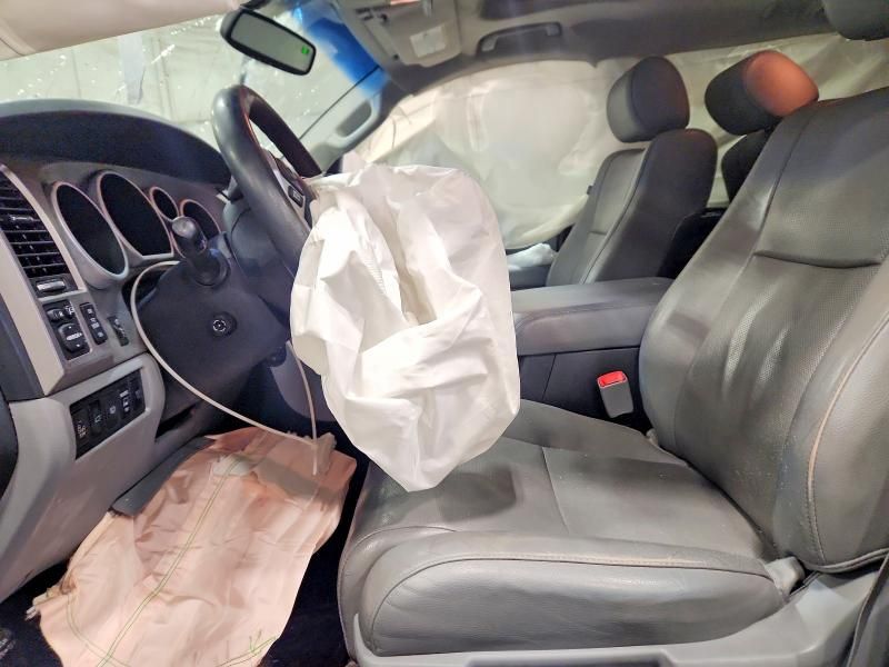 2014 Toyota Sequoia Platinum