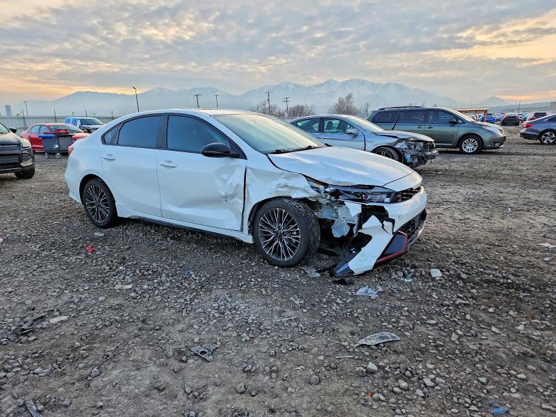 2023 KIA Forte gt Line