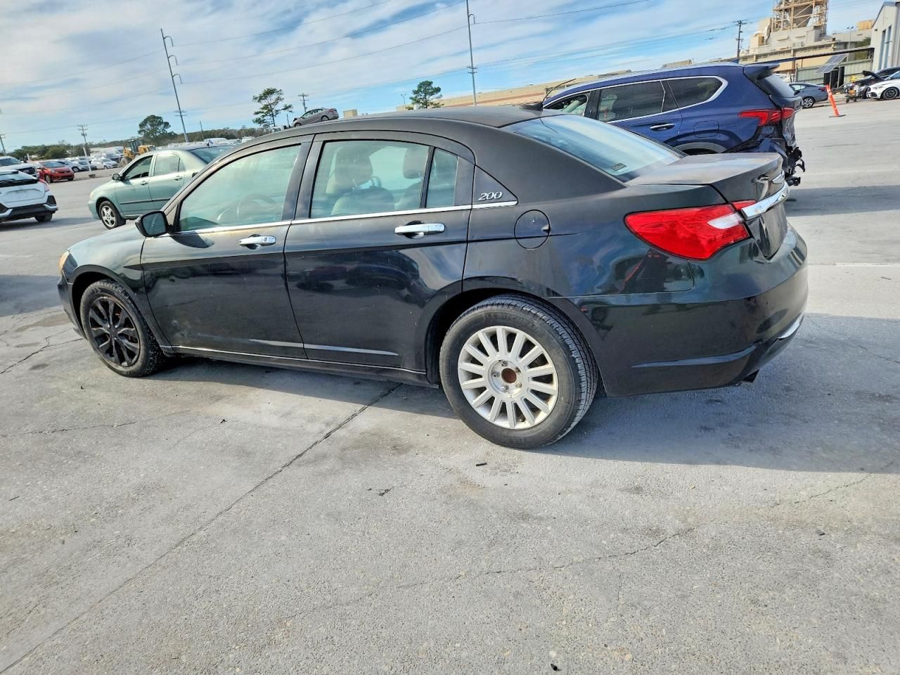 2012 Chrysler 200 Limited