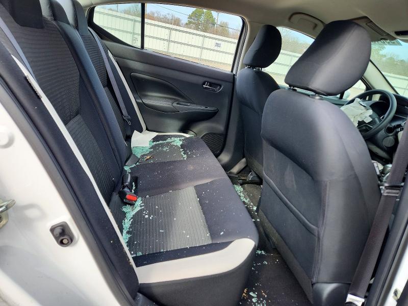 2020 Nissan Versa sv