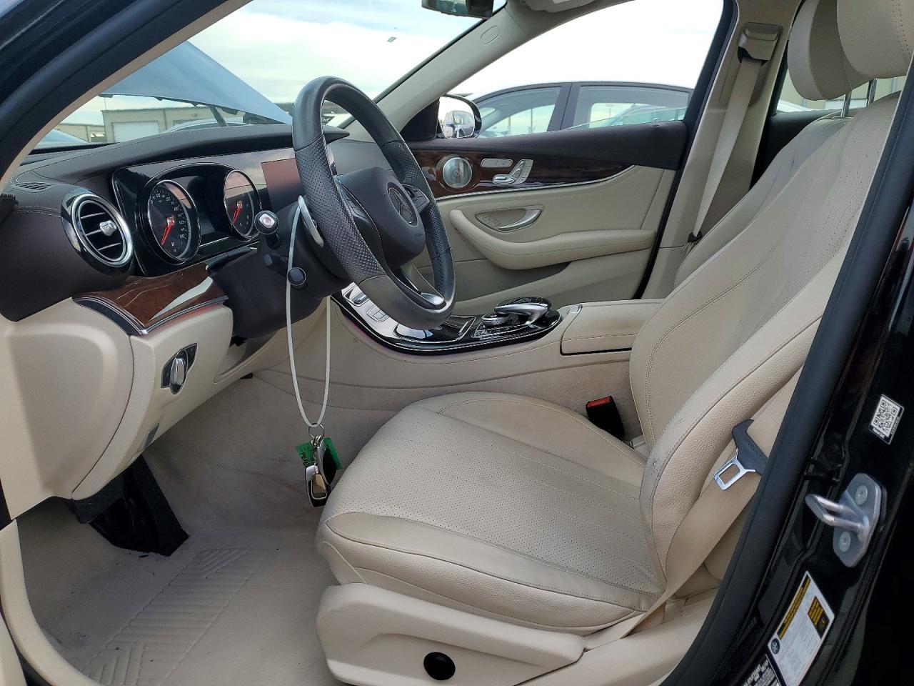 2017 Mercedes-Benz E 300