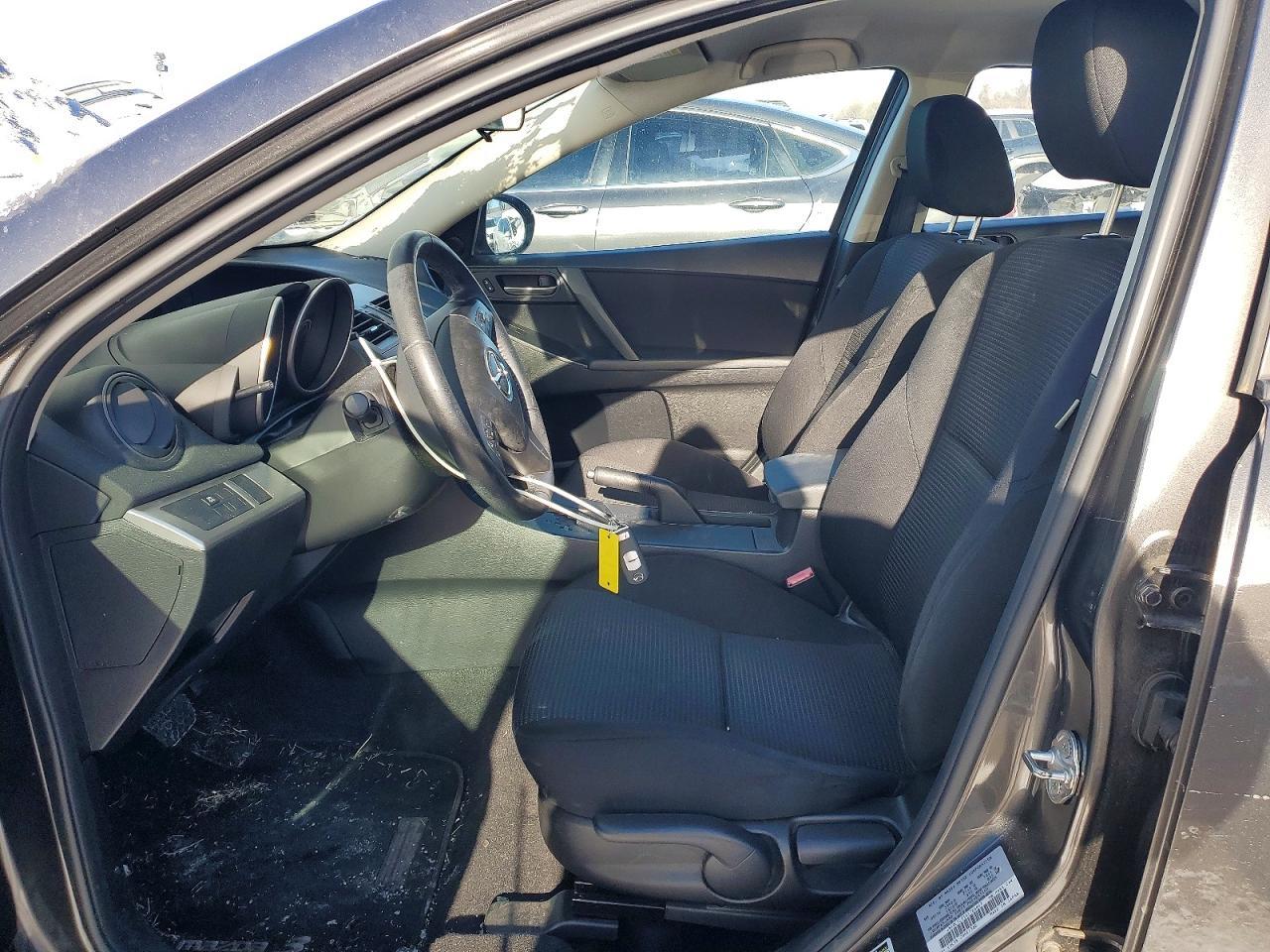 2013 Mazda 3 I