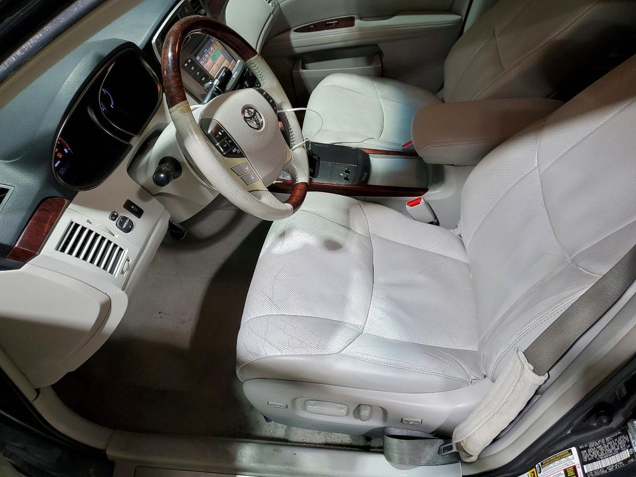 2011 Toyota Avalon Base