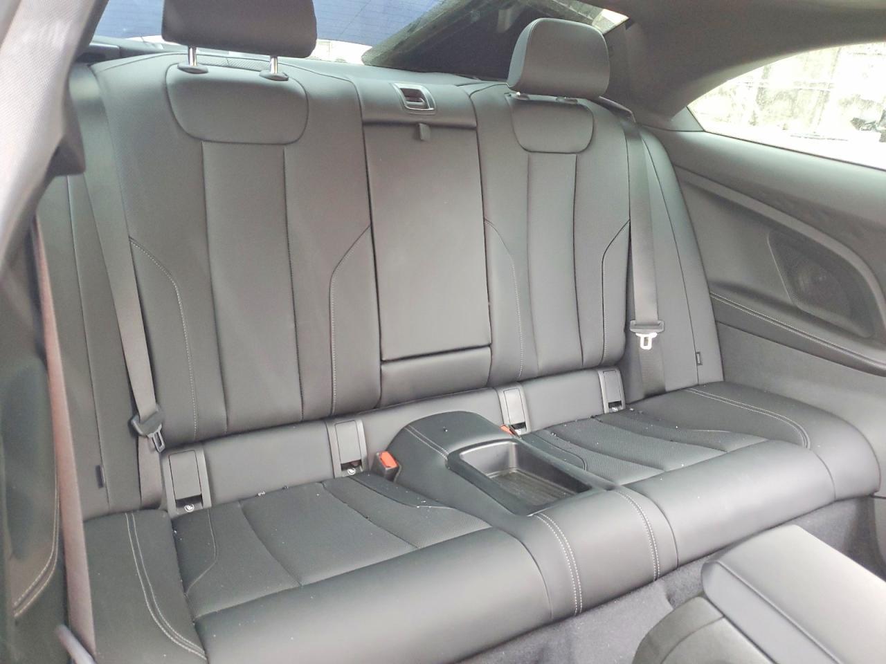 2025 BMW 230i