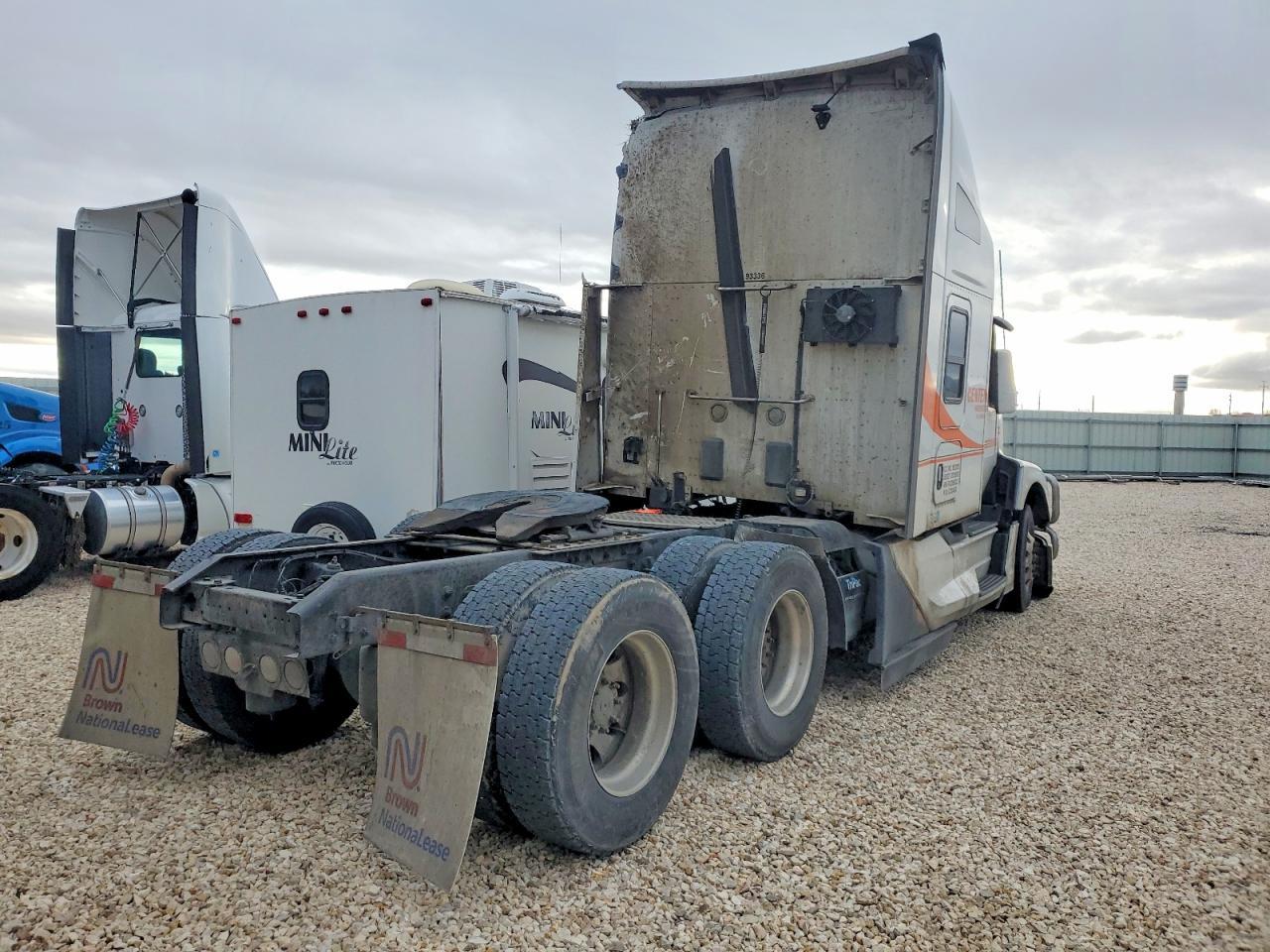 2023 Kenworth T680 Semi Truck