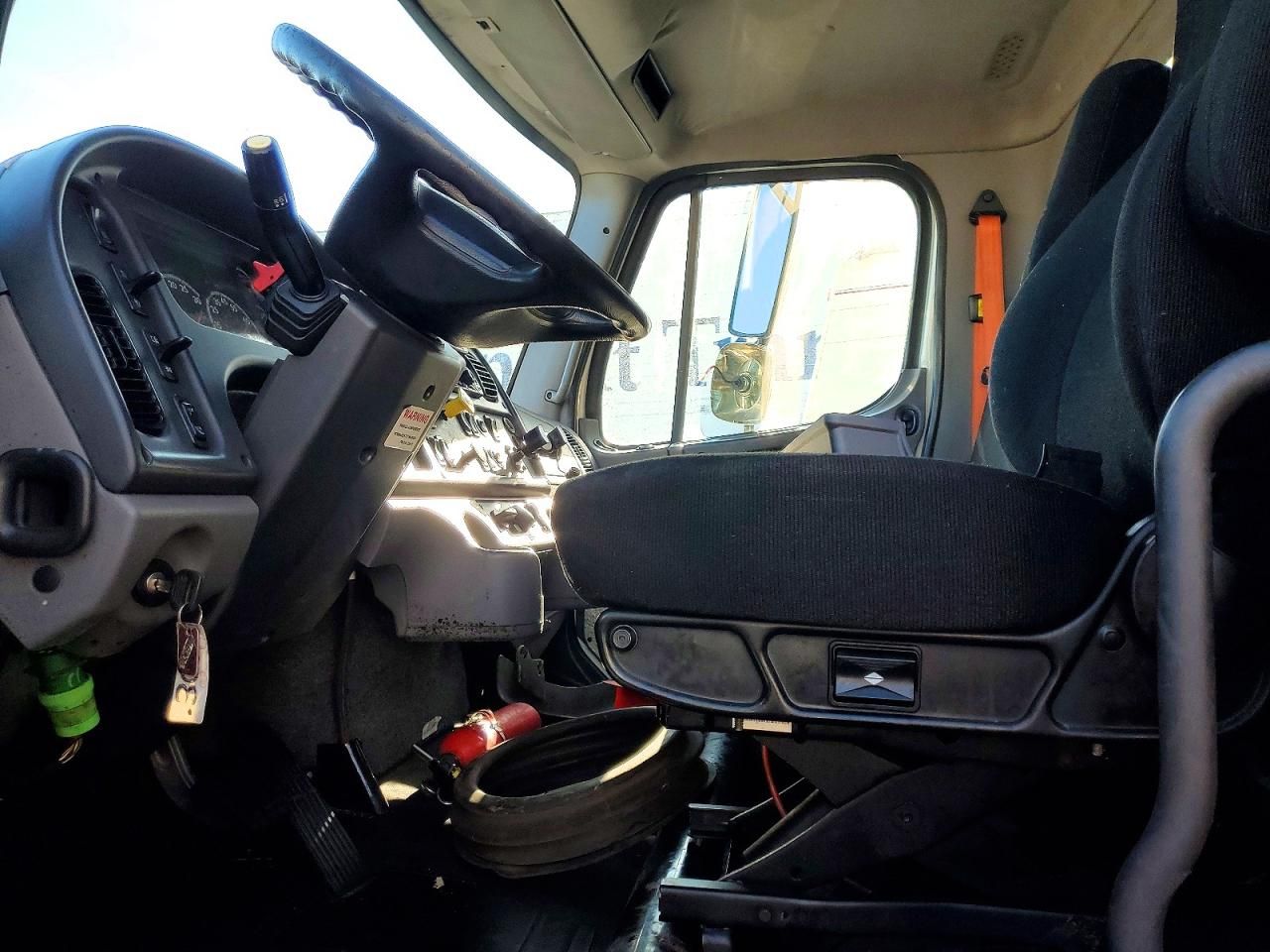 2019 Freightliner M2 106 med