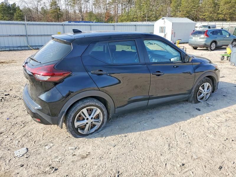 2021 Nissan Kicks s