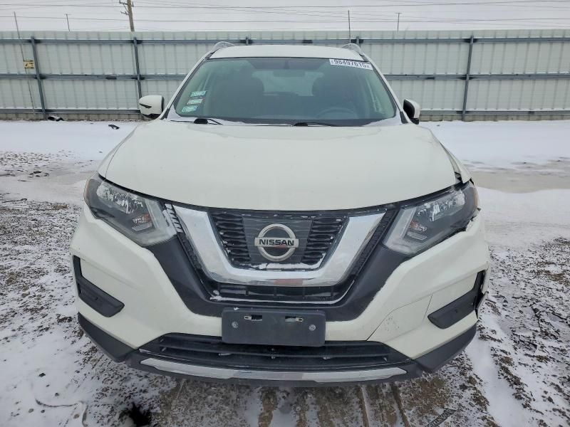 2017 Nissan Rogue sv