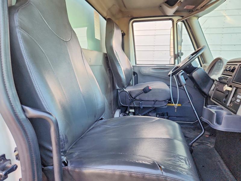 2013 International 4300 BOX Truck
