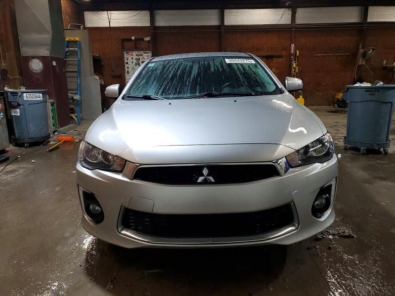 2016 Mitsubishi Lancer es