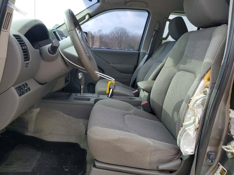 2016 Nissan Frontier sv