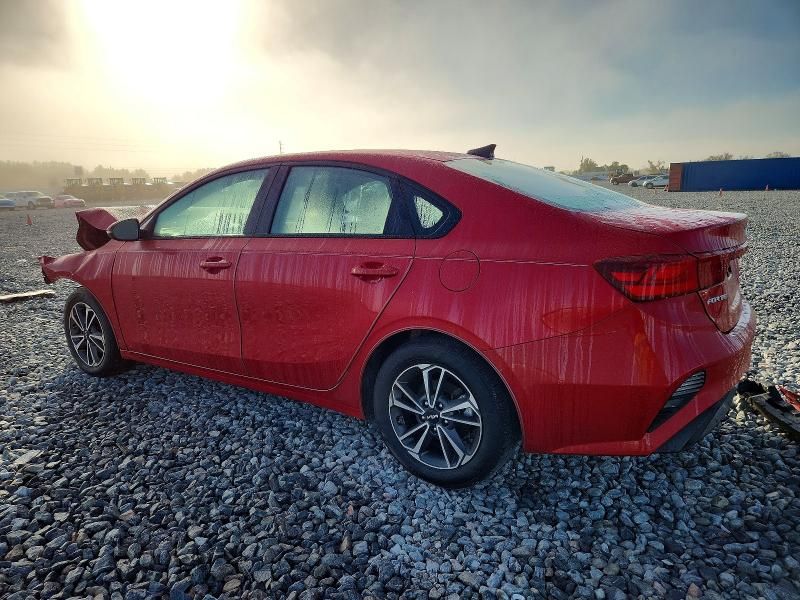 2023 KIA Forte lx