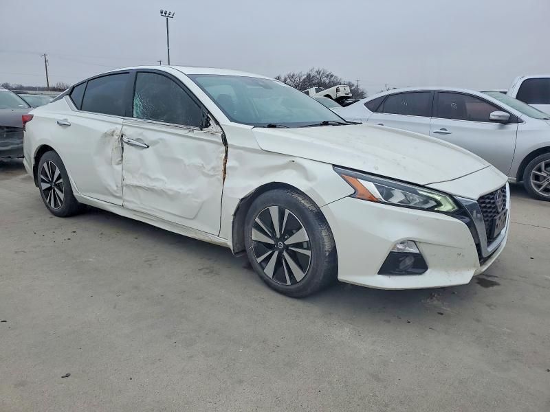 2019 Nissan Altima sv