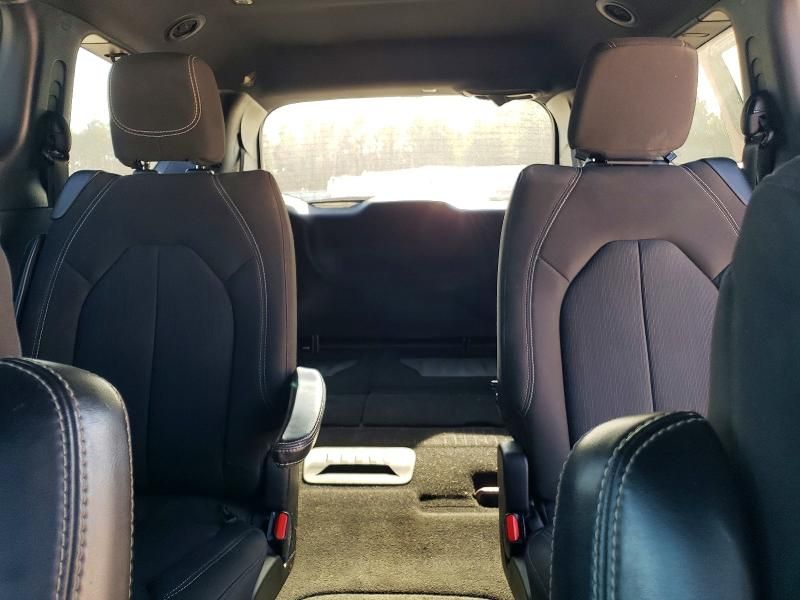 2021 Chrysler Pacifica Touring