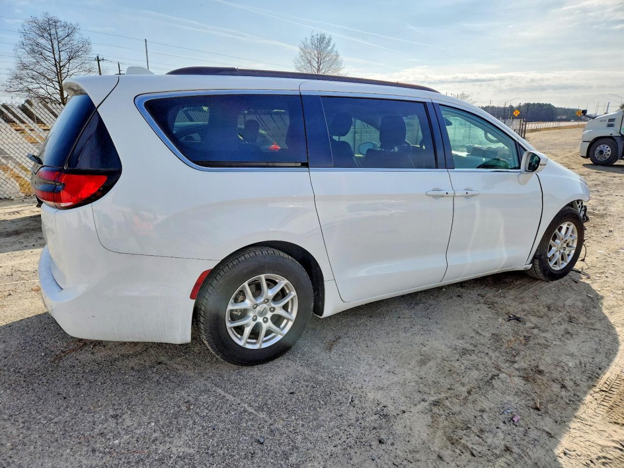 2022 Chrysler Pacifica Touring l