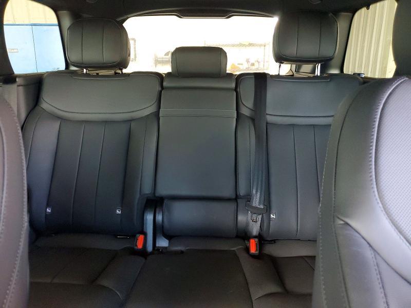 2025 Land Rover Range Rover se