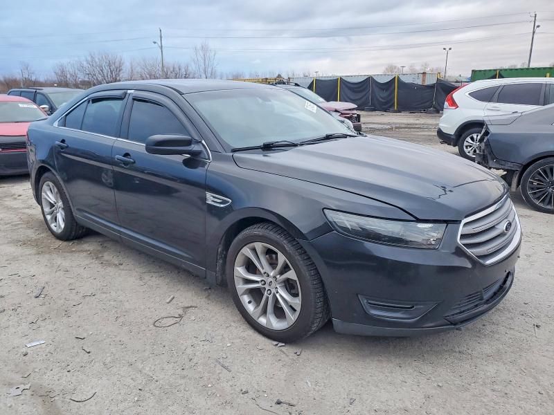2013 Ford Taurus sel