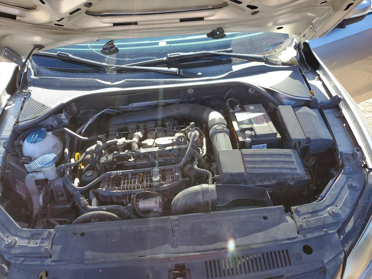 2014 Volkswagen Passat s