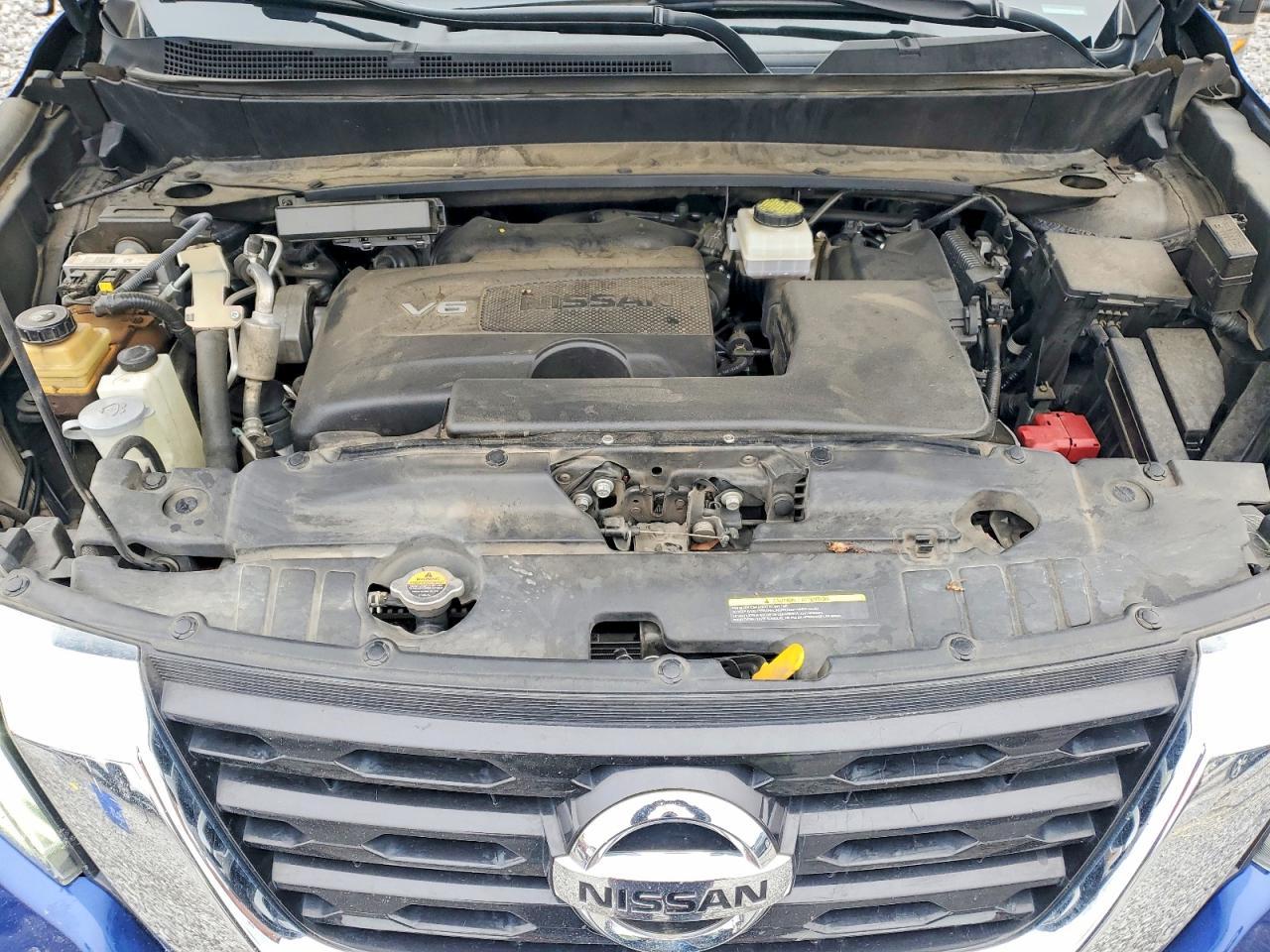 2020 Nissan Pathfinder sv