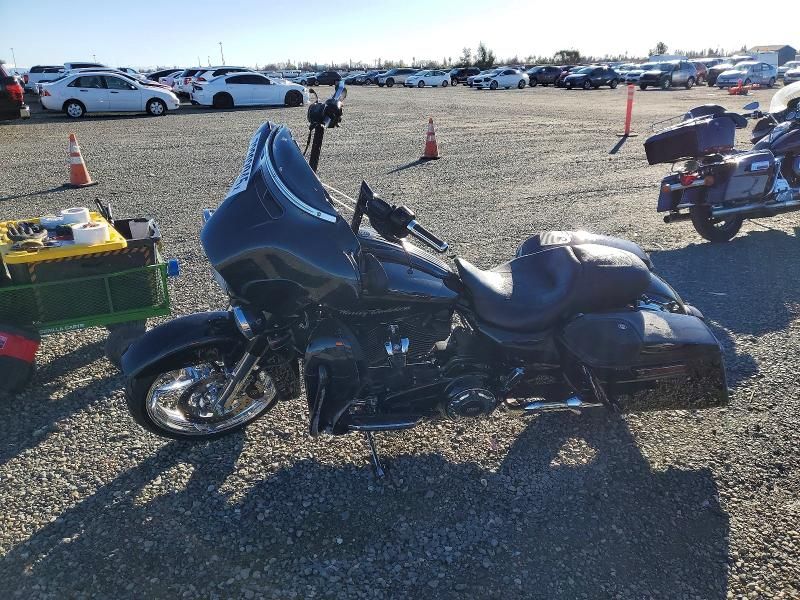 2017 Harley-Davidson Flhxse cvo Street Glide