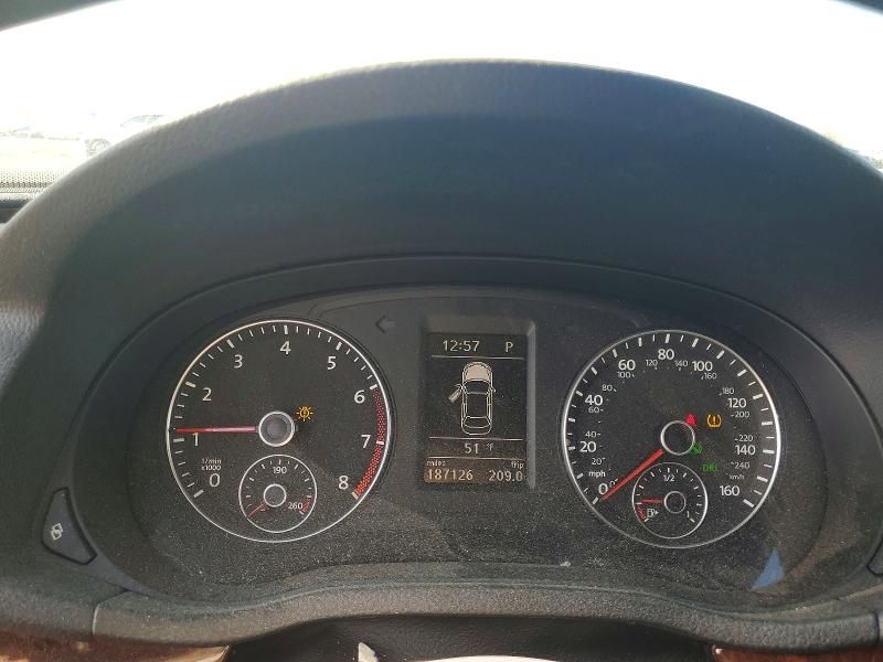 2012 Volkswagen Passat sel