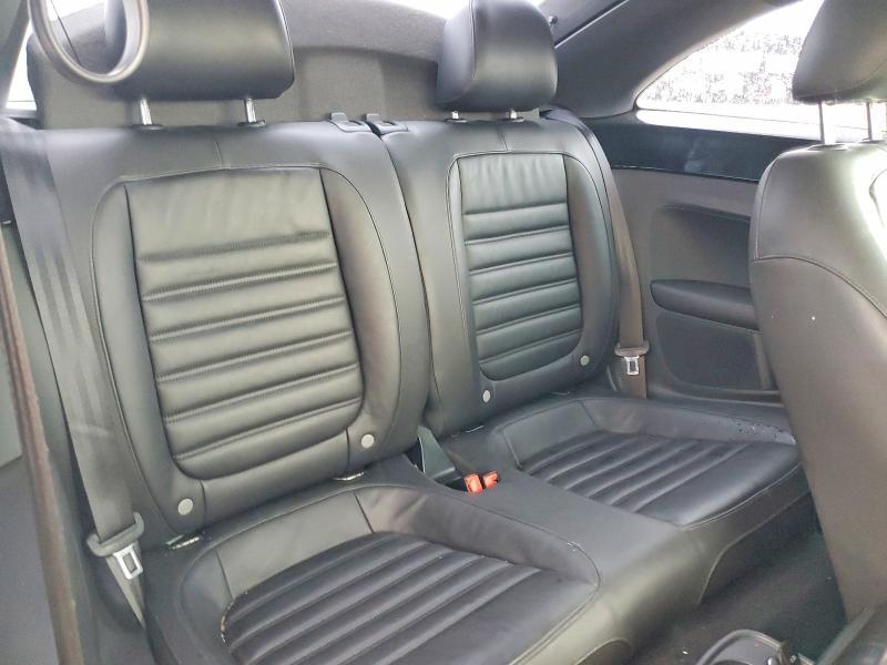 2012 Volkswagen Beetle Turbo