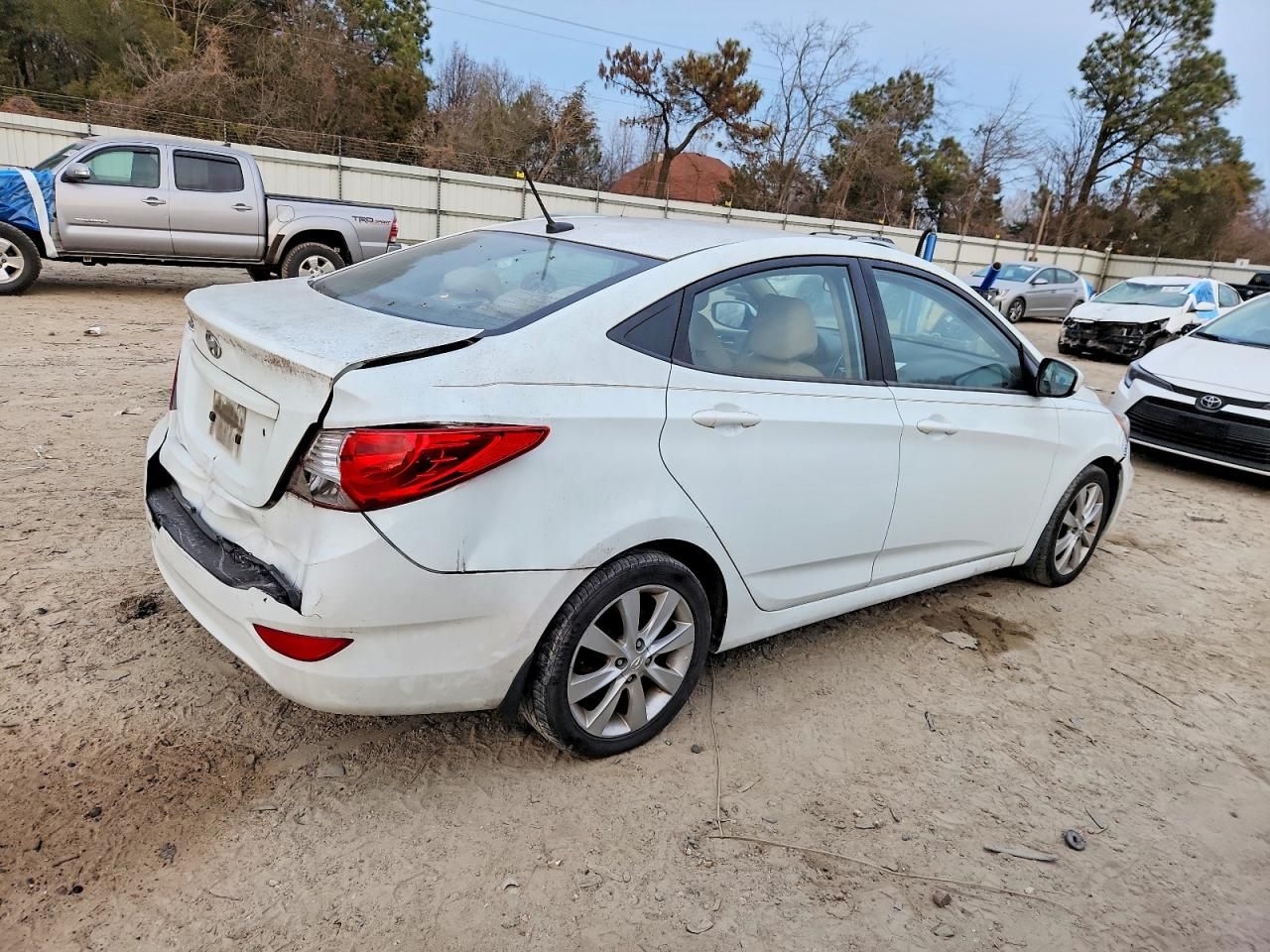 2012 Hyundai Accent gls