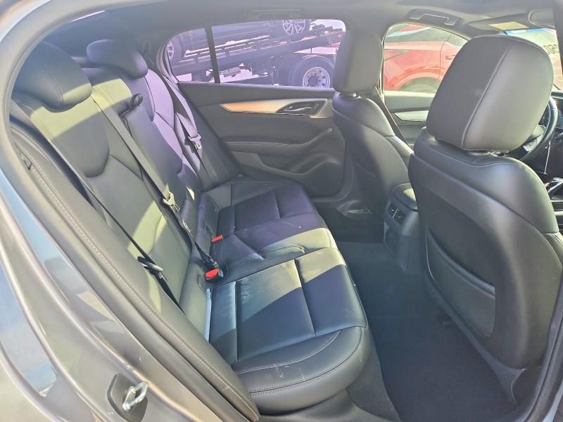 2022 Cadillac CT5 Luxury