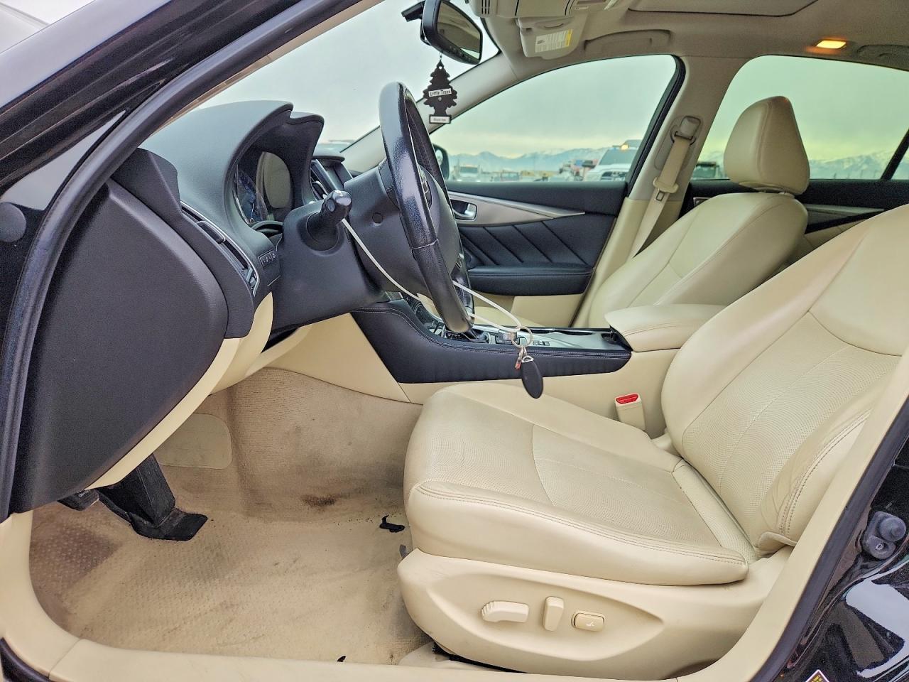 2015 Infiniti Q50 Base