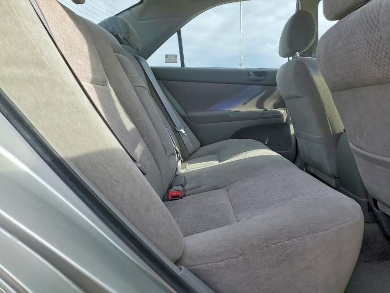 2003 Toyota Camry le