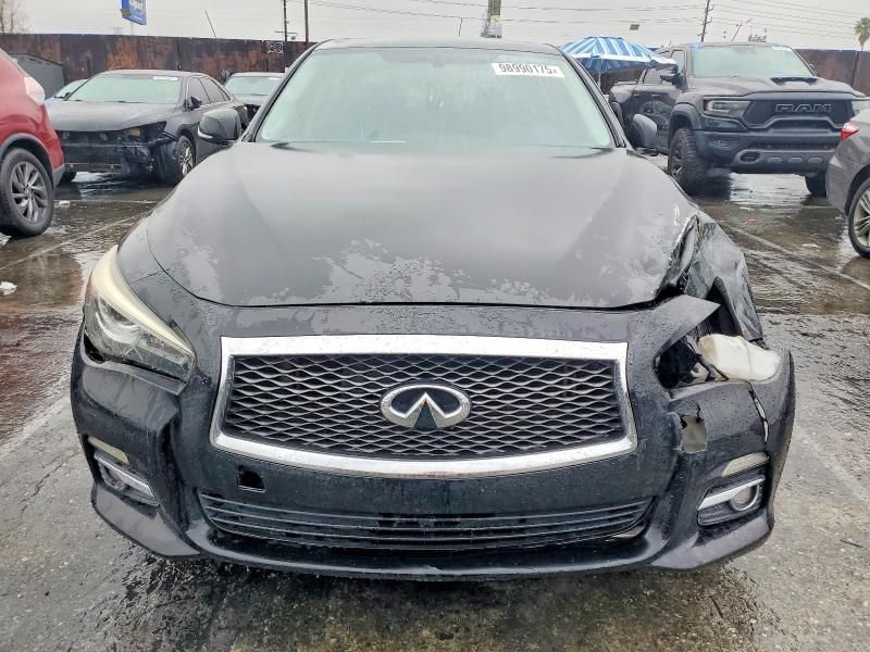 2015 Infiniti Q50 Base
