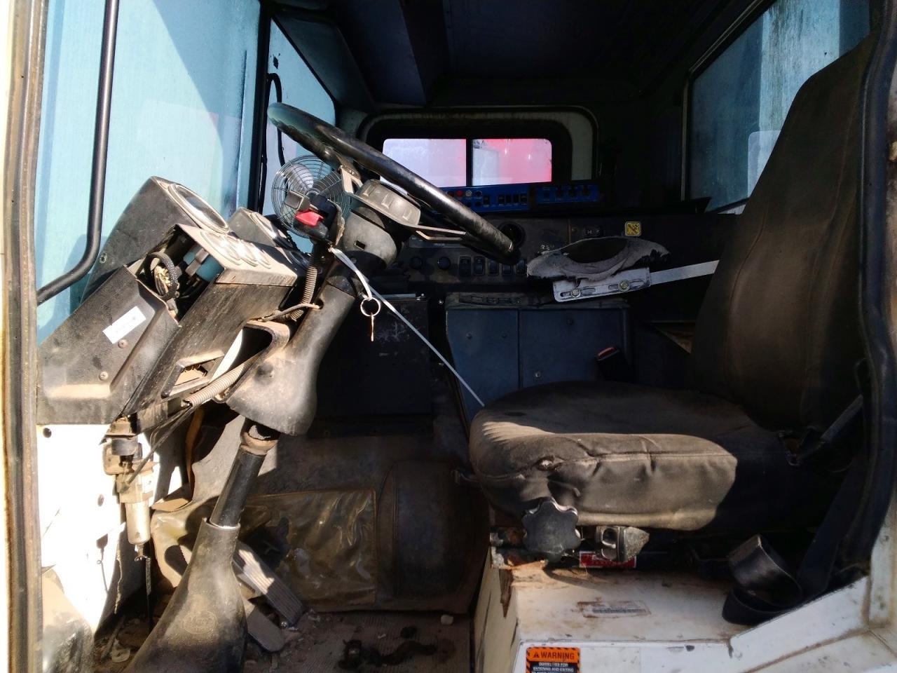 2007 Mack MR688S Refuse Truck
