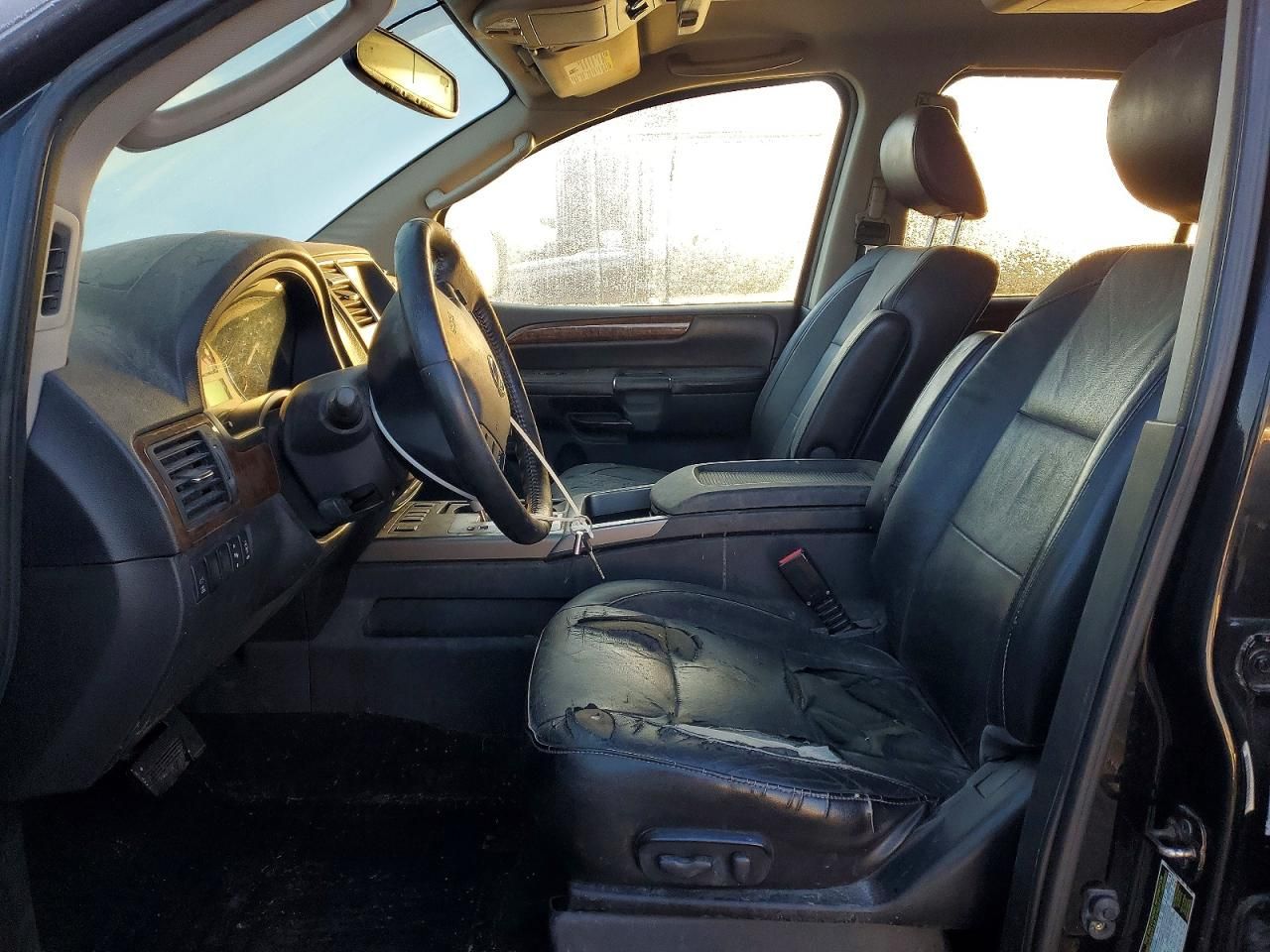 2012 Nissan Armada sv