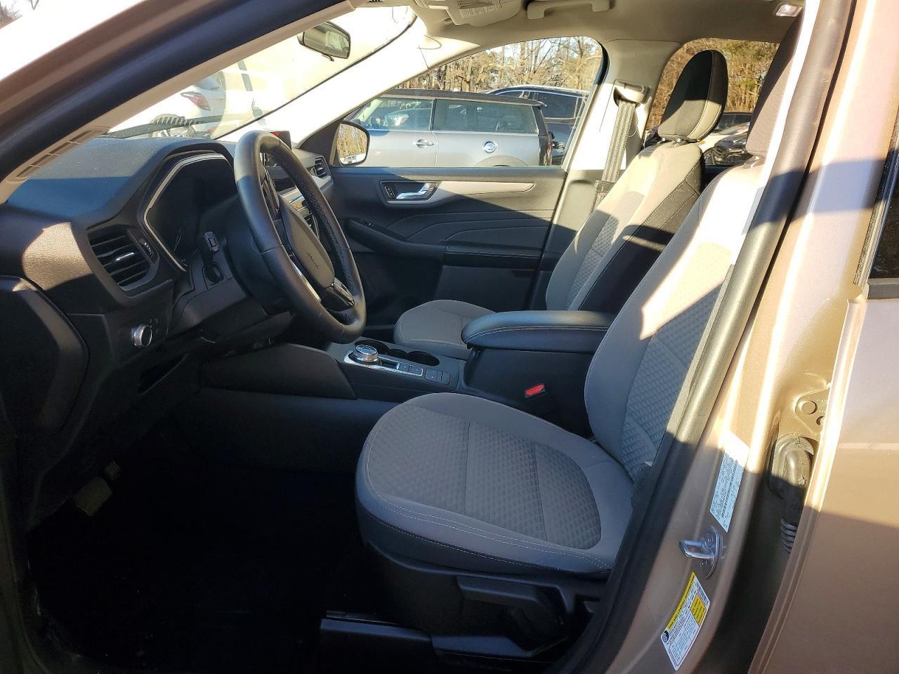 2021 Ford Escape se