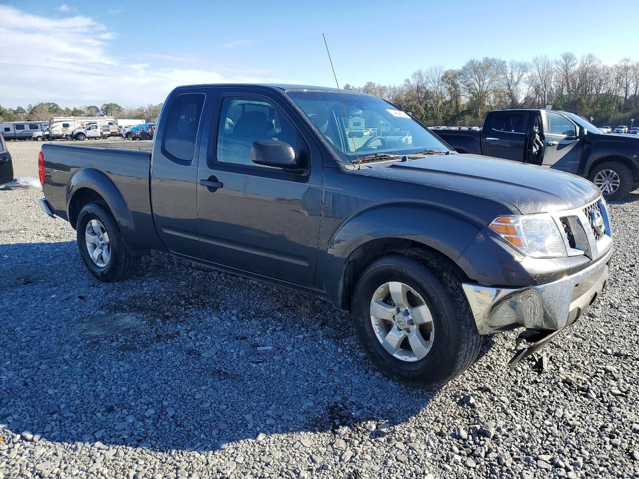 2011 Nissan Frontier s