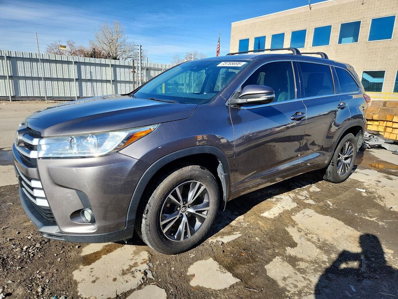 2017 Toyota Highlander le