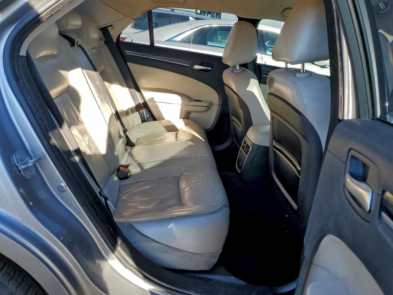 2017 Chrysler 300 Limited